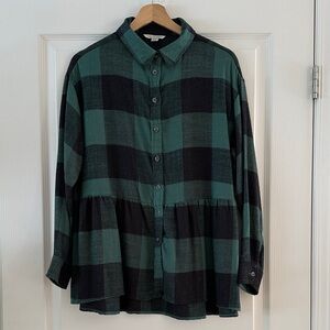 American Eagle Green & Black Plaid Oversized Flannel Babydoll Shirt, Size XS